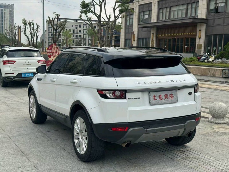 阳江16年路虎极光9