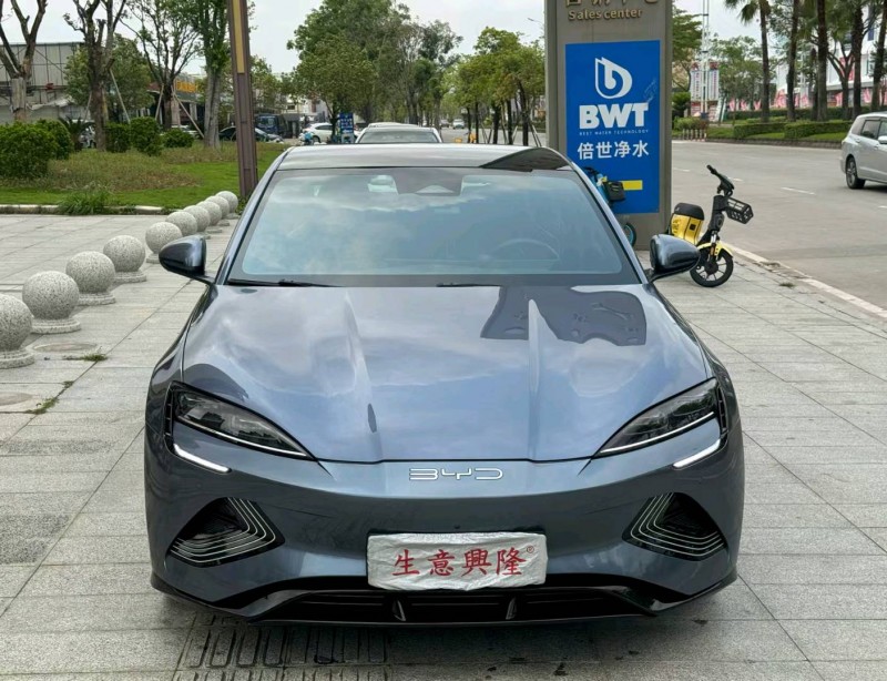 阳江23年比亚迪海豹1