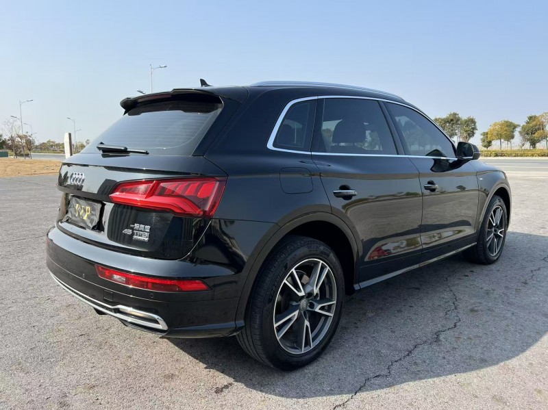 盐城19年奥迪Q58