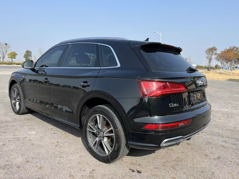 盐城19年奥迪Q59