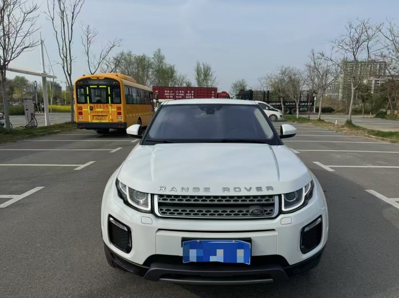 菏泽19年路虎极光1