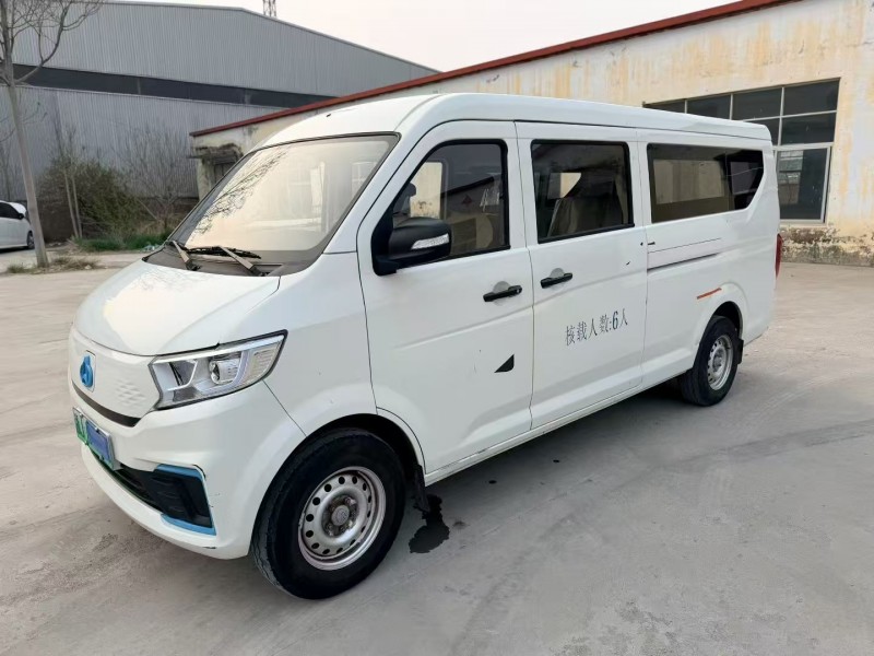 菏泽25年长安汽车跨越星3