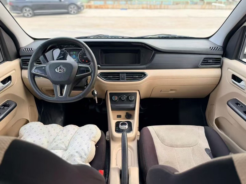 菏泽25年长安汽车跨越星4