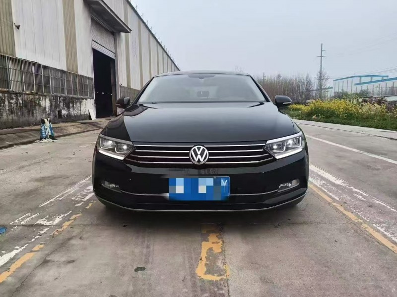 菏泽17年大众迈腾1