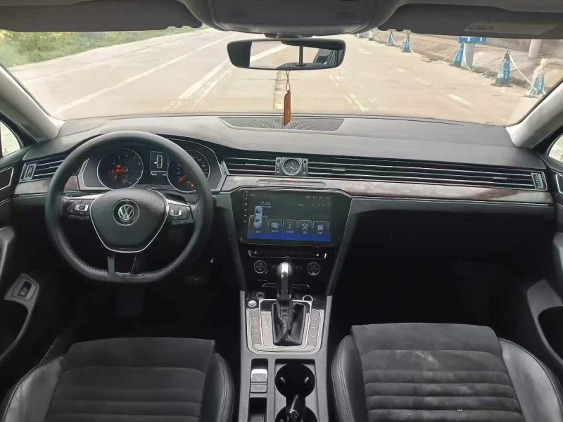 菏泽17年大众迈腾4