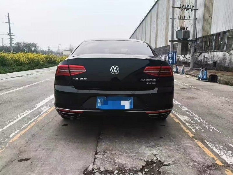 菏泽17年大众迈腾9