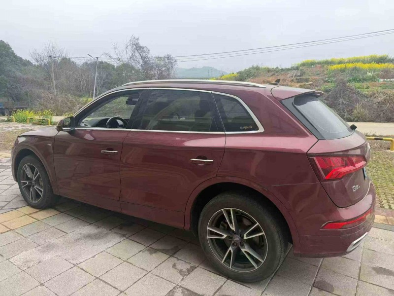 新余19年奥迪Q57