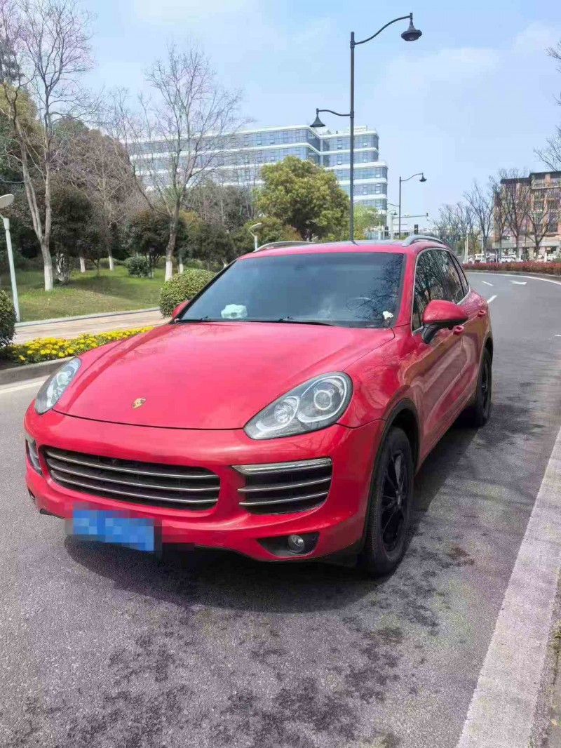 嘉兴17年保时捷卡宴3