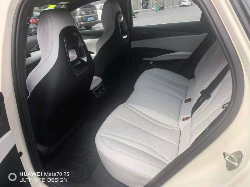 武汉25年比亚迪海豹7