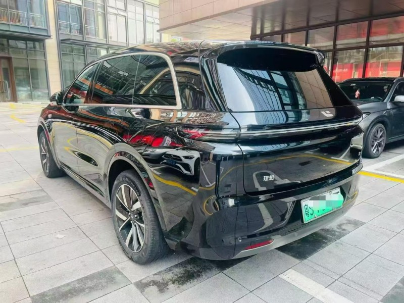 深圳23年理想L88