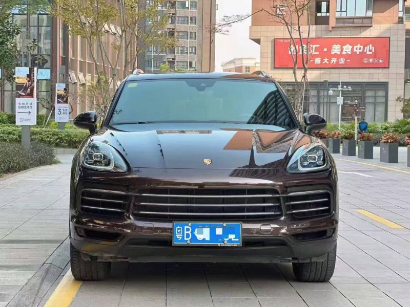 深圳21年保时捷卡宴1