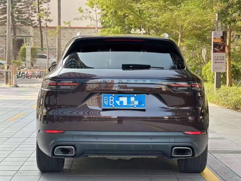 深圳21年保时捷卡宴9