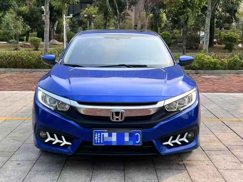 汕头19年本田思域1