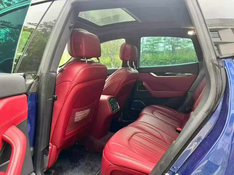 汕头17年玛莎拉蒂Levante6