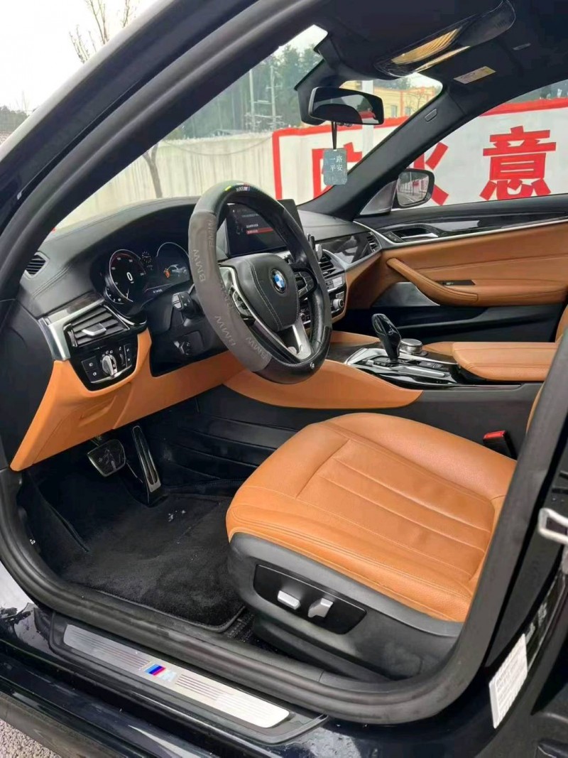 黔东南18年宝马5系8