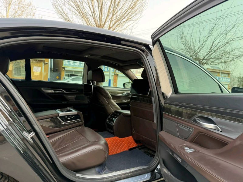 菏泽17年宝马7系5