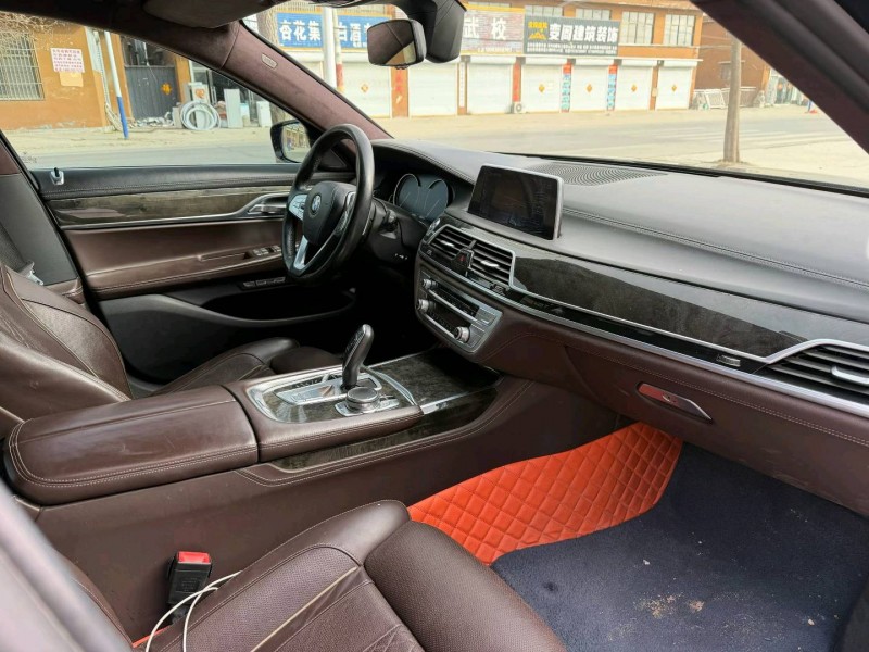 菏泽17年宝马7系7