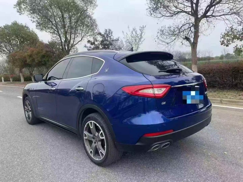 徐州20年玛莎拉蒂Levante7