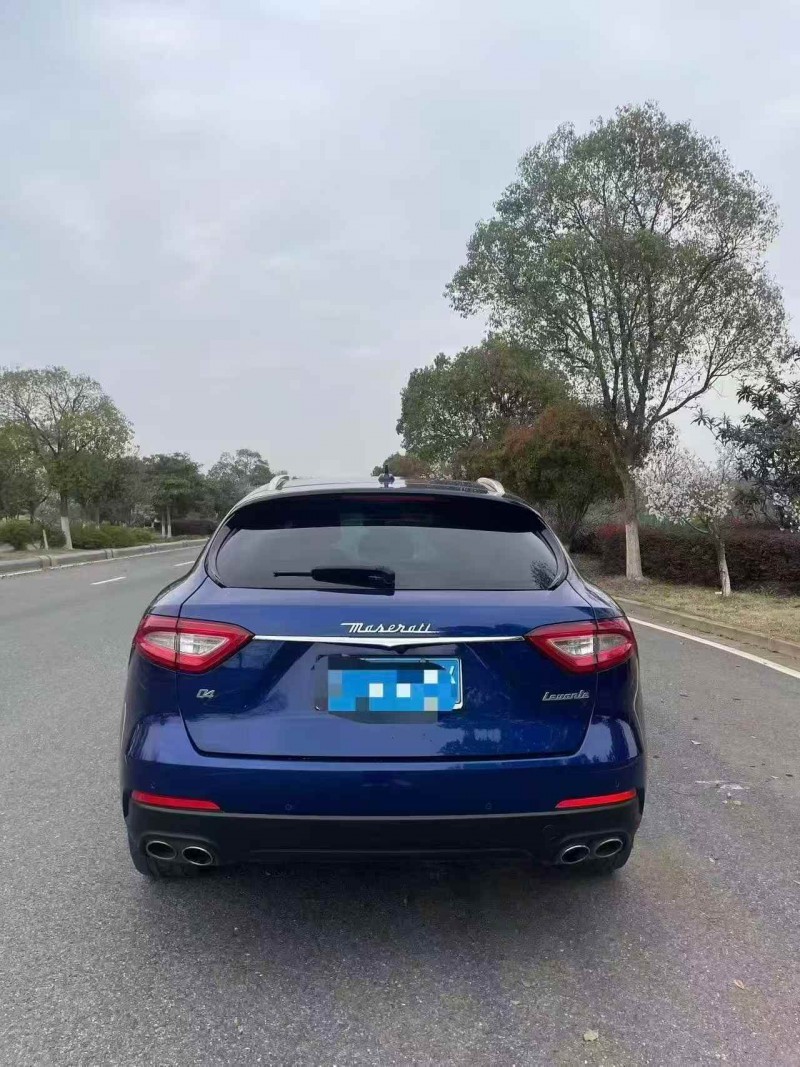 徐州20年玛莎拉蒂Levante9