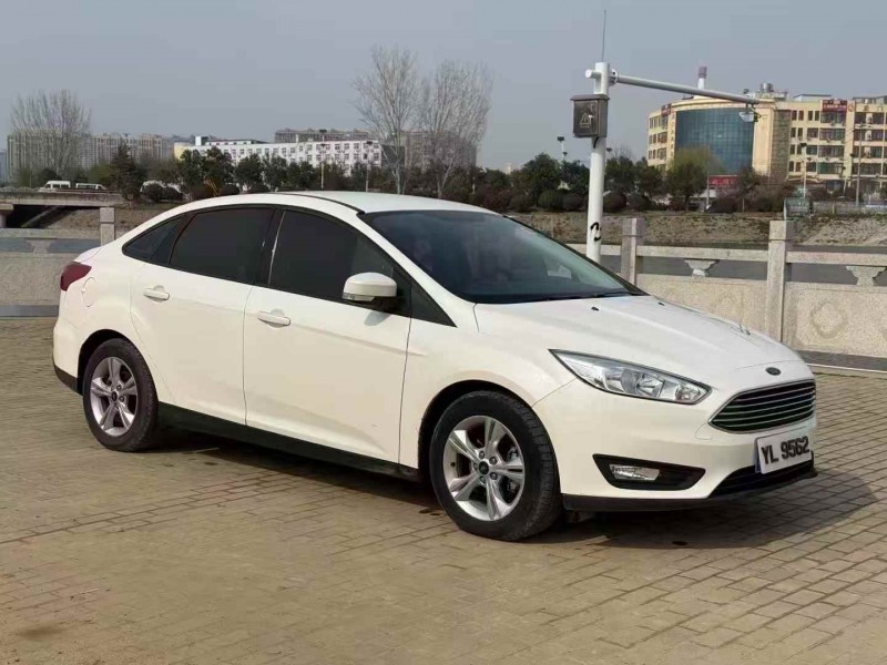 平顶山17年福特福睿斯2