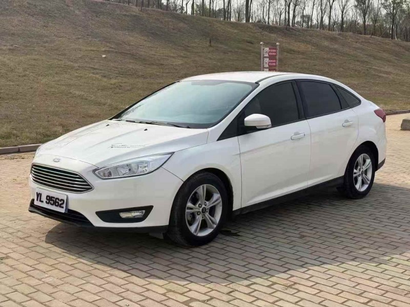 平顶山17年福特福睿斯3