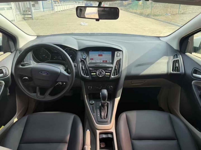 平顶山17年福特福睿斯5