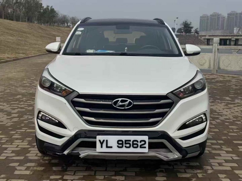 安阳18年现代途胜1