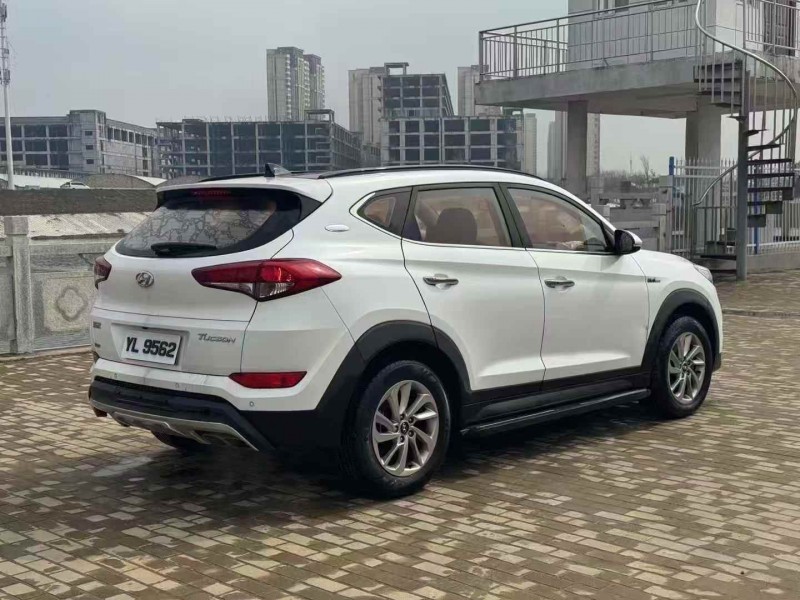 安阳18年现代途胜7