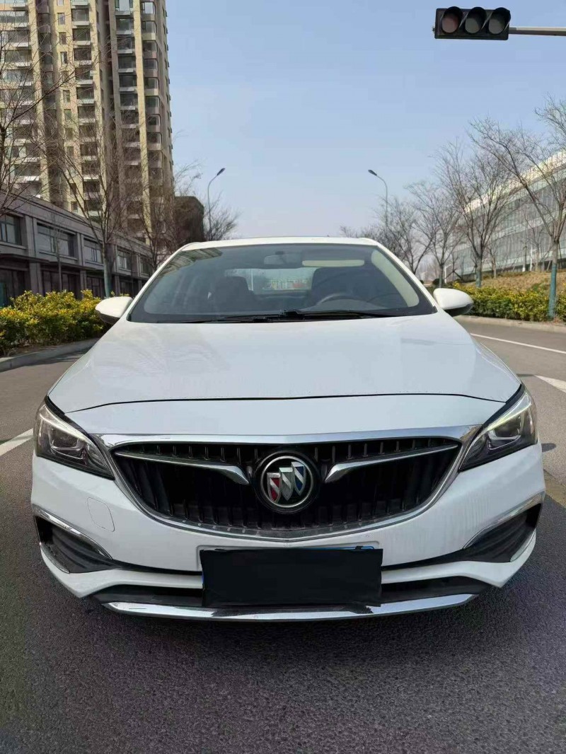 东营18年别克威朗1