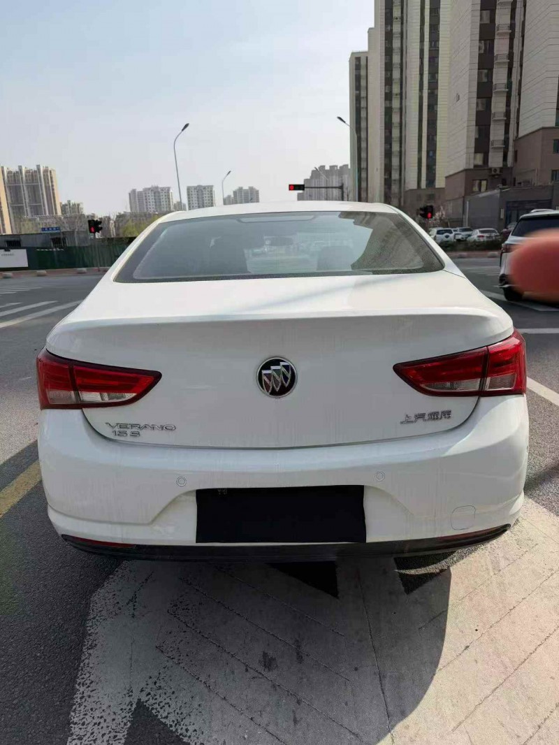 东营18年别克威朗6