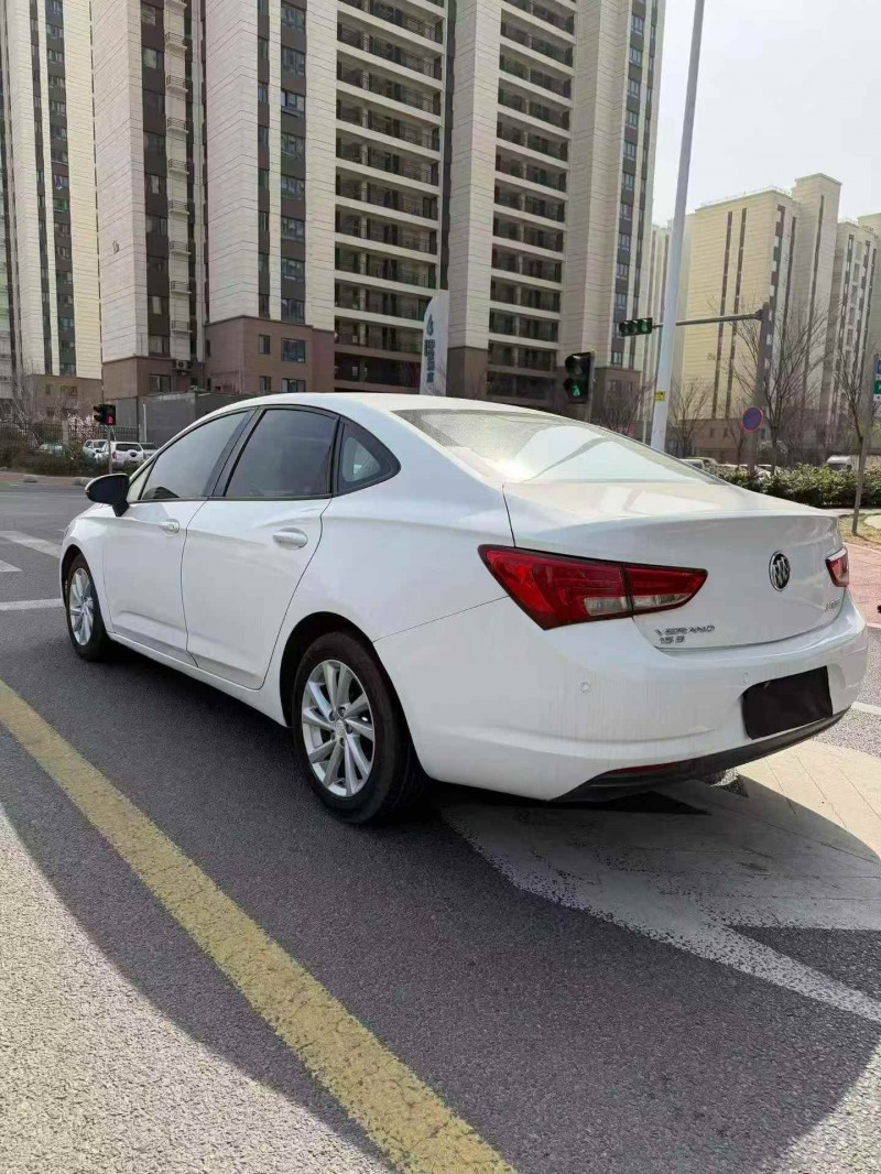 东营18年别克威朗7