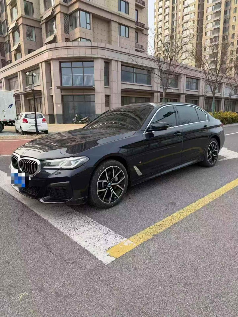 青岛22年宝马5系2