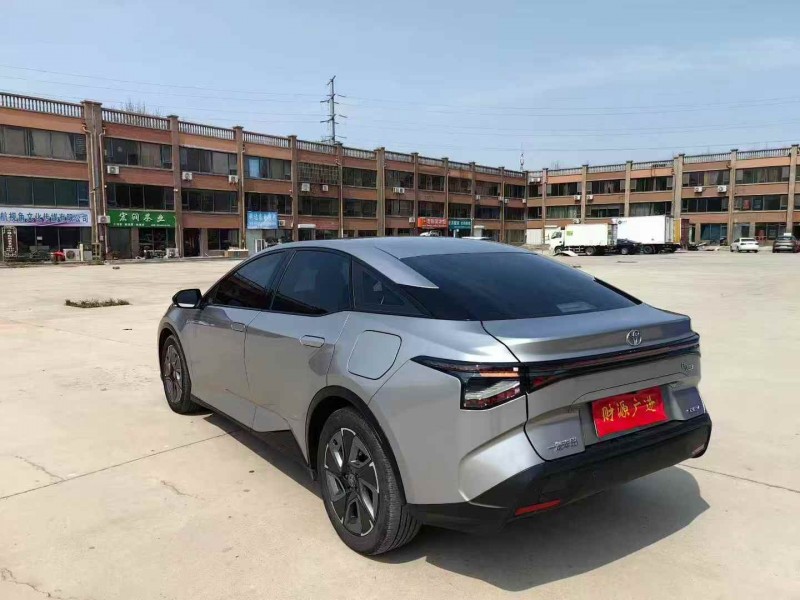 潍坊25年丰田BZ3Pro8