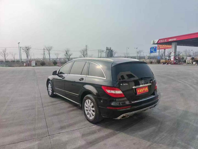 连云港17年奔驰R8