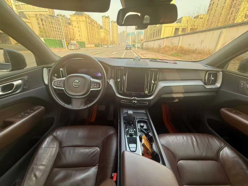 郑州23年沃尔沃XC605