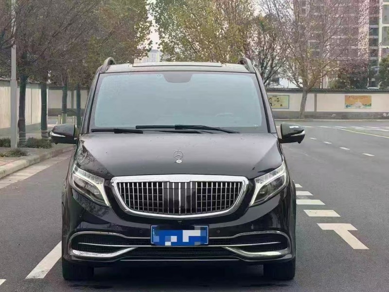 郑州21年奔驰威霆1