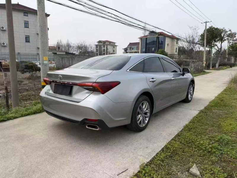 湖州19年丰田亚洲龙5