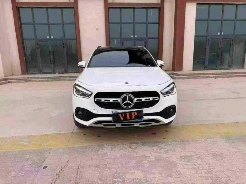 青岛22年奔驰GLA1