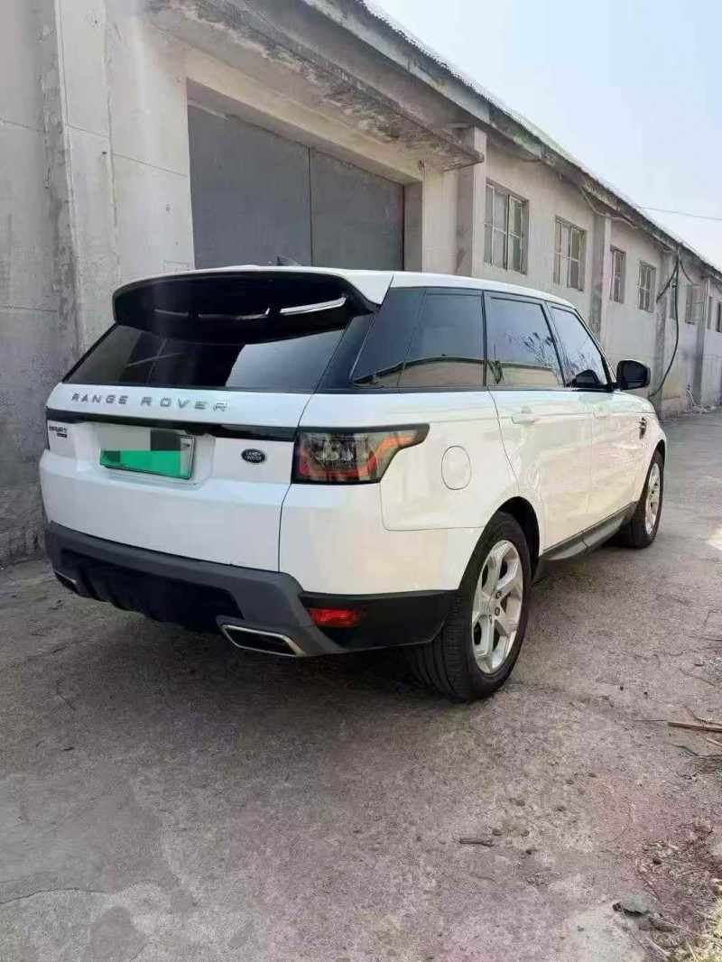 东营21年路虎揽胜运动9