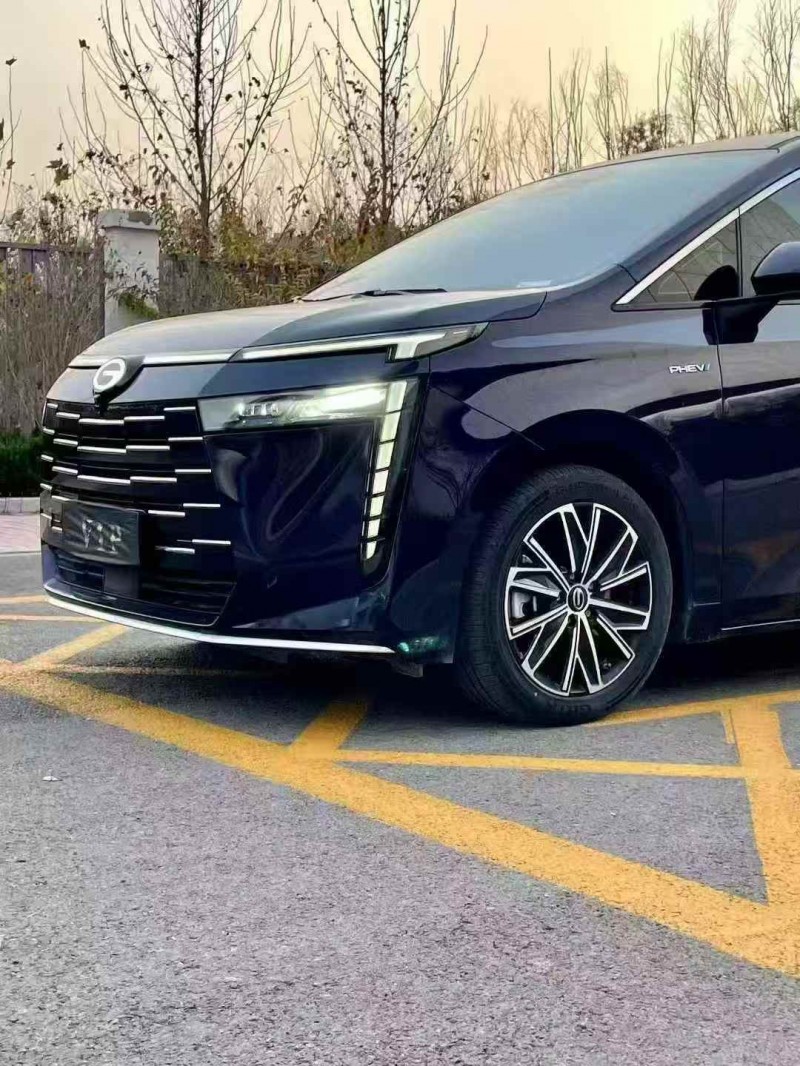 承德24年传祺E82