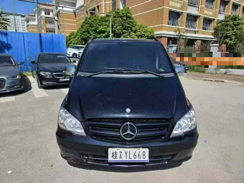 南宁14年奔驰威霆1