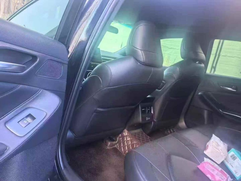 承德23年丰田亚洲龙6