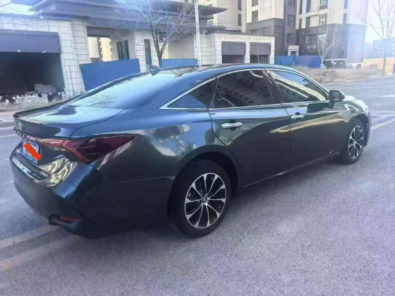 承德23年丰田亚洲龙8