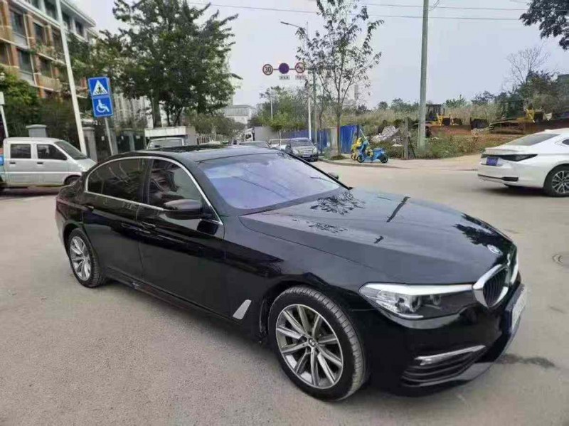 南宁18年宝马5系3