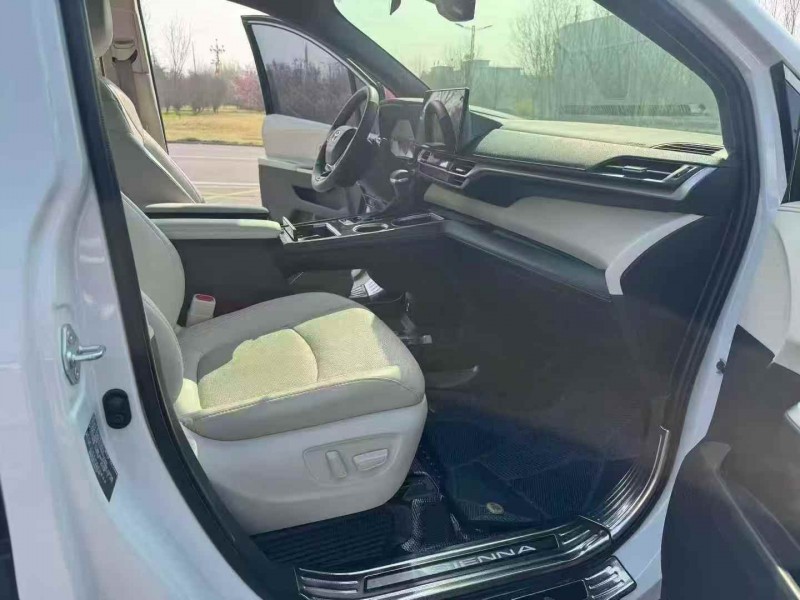 连云港25年丰田格瑞维亚6