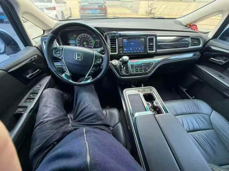 洛阳21年本田艾力绅5