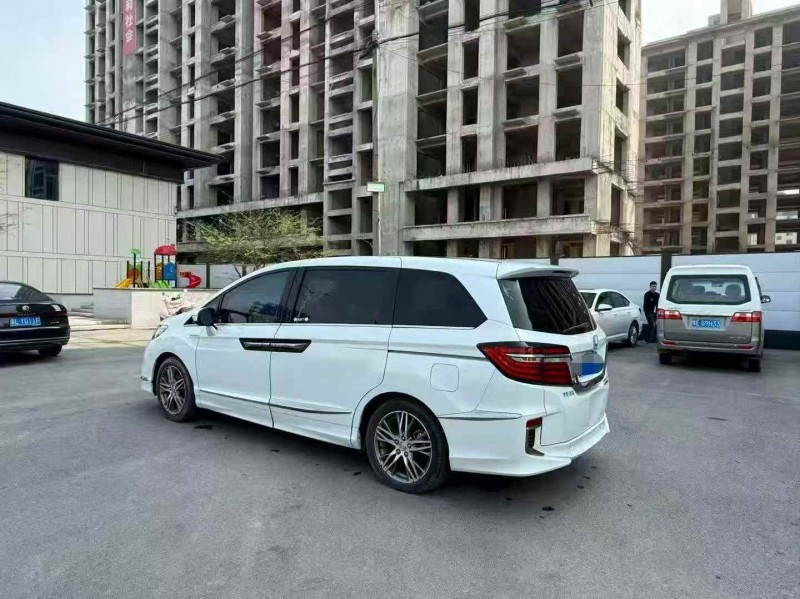 洛阳21年本田艾力绅7