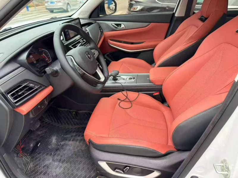 南宁25年长安汽车CS754