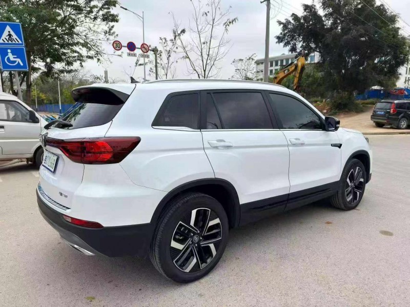 南宁25年长安汽车CS757