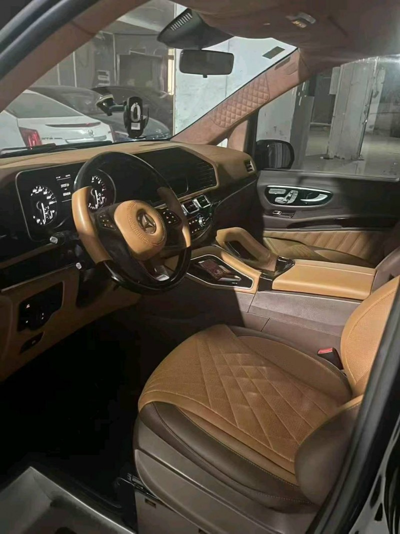 邯郸22年奔驰威霆2